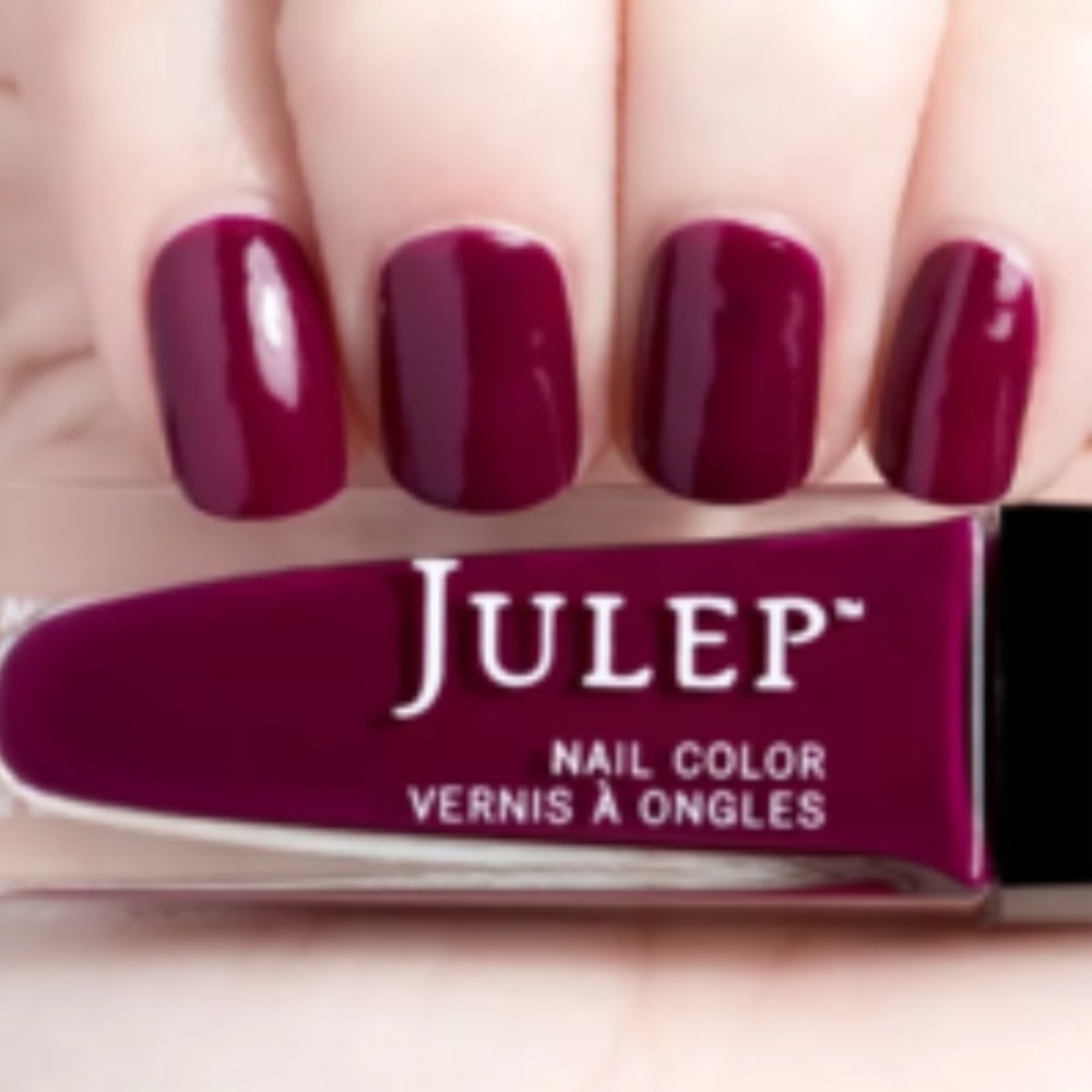 Julep Evan Classic with a Twist Nailpolish